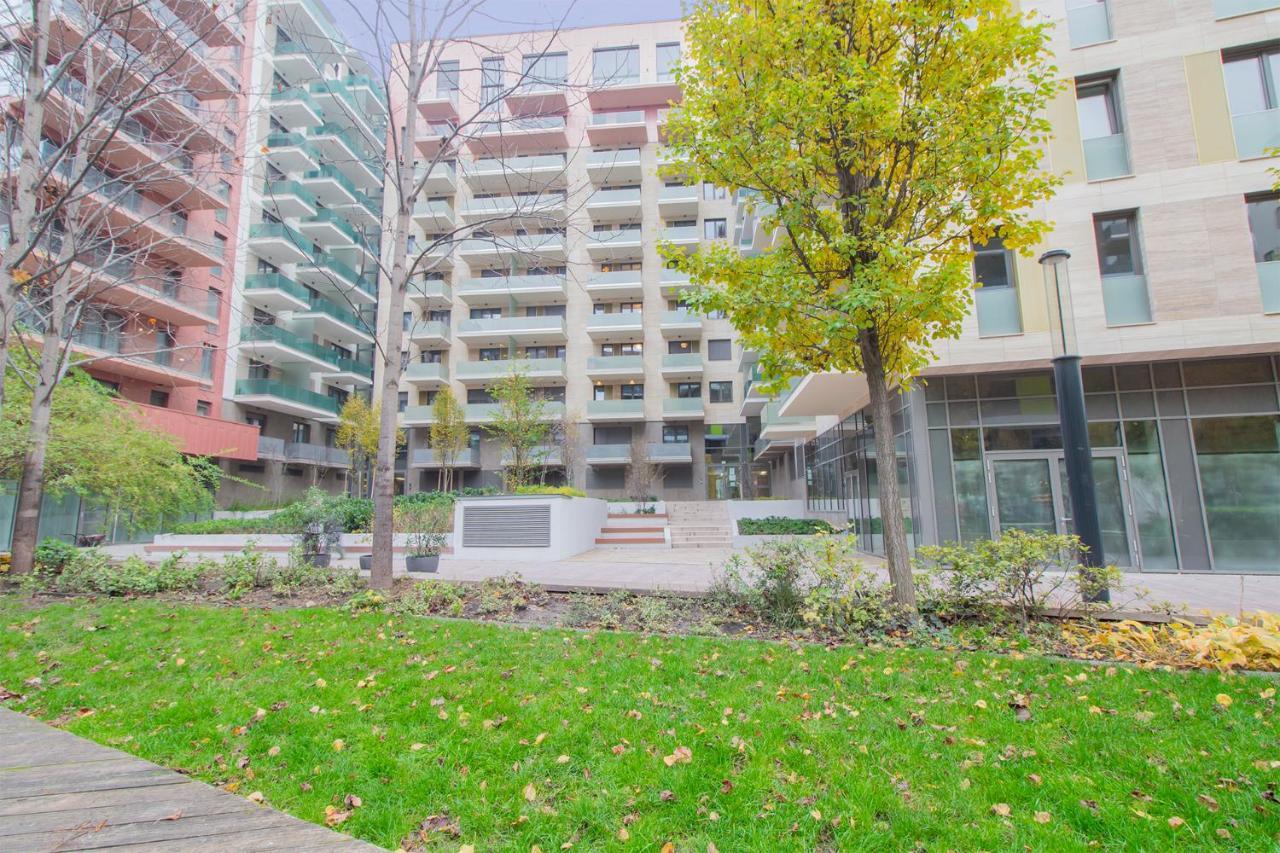Corvin Modern Two Bedroom Apartment Free Parking Budapest Eksteriør billede