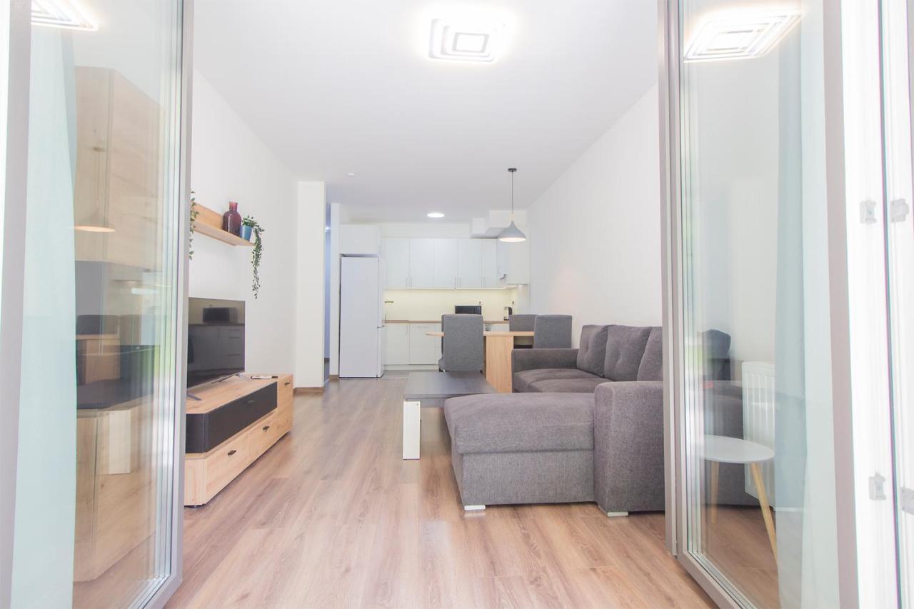 Corvin Modern Two Bedroom Apartment Free Parking Budapest Eksteriør billede