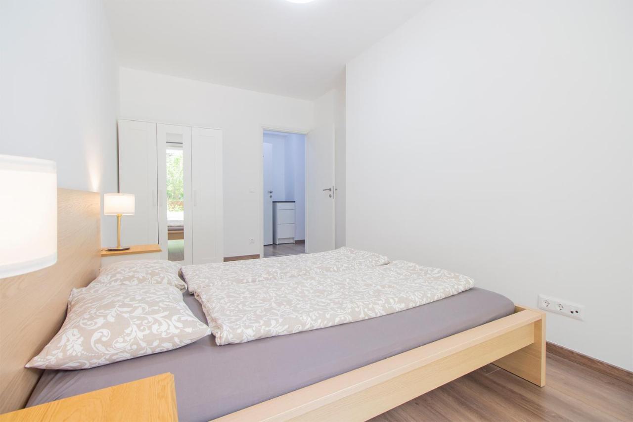 Corvin Modern Two Bedroom Apartment Free Parking Budapest Eksteriør billede